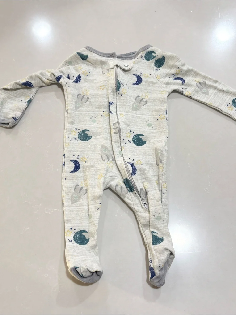 Newborn Bundle Lot of Onsies, Footies and Tee and Short Set Old Navy Carter’s